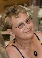 Sandra Lorraine Knapp